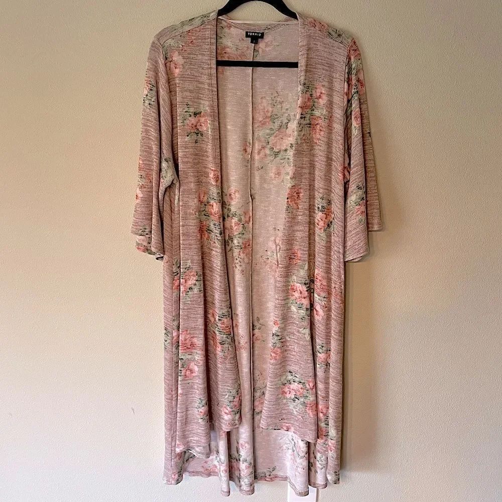 Torrid Dusky-Pink, Floral Print 3/4-Flare Sleeve, Women’s Knit Duster. Size 2X.